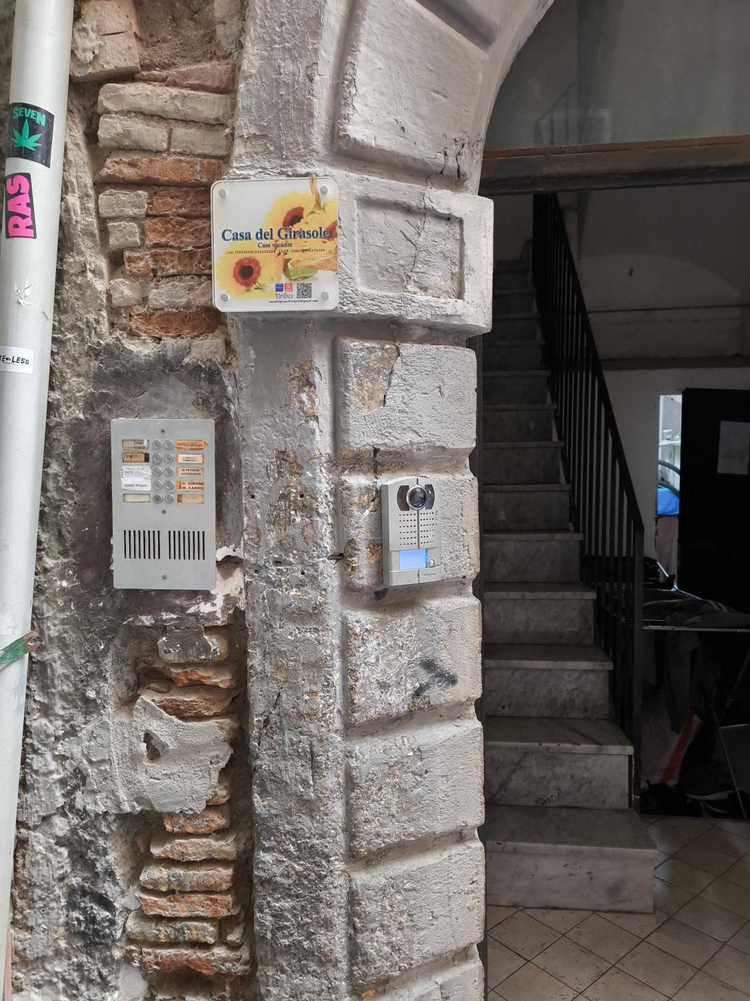 Appartement Casa Del Girasole à Naples Extérieur photo
