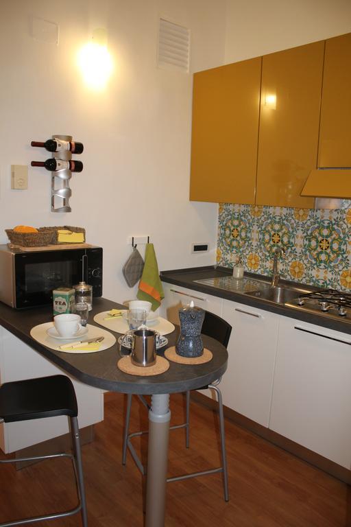 Appartement Casa Del Girasole à Naples Extérieur photo
