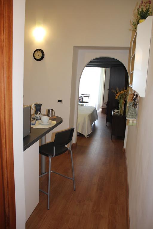 Appartement Casa Del Girasole à Naples Extérieur photo